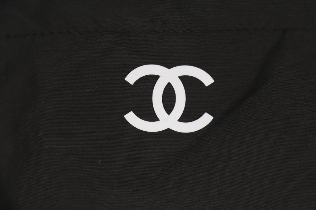 Chanel CC Mini Logo Embroidered Shorts – Black