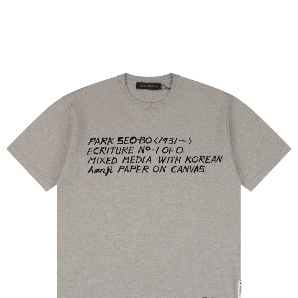 Louis Vuitton LV x Park Seo-Bo Ecriture Looped Script Letter Jacquard Short Sleeve Tee – Grey